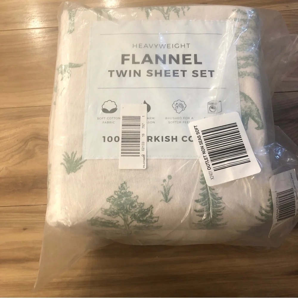 Madeline 100% Turkish Cotton Winter Inspired Flannel Twin Sheet Set-Sage Woods